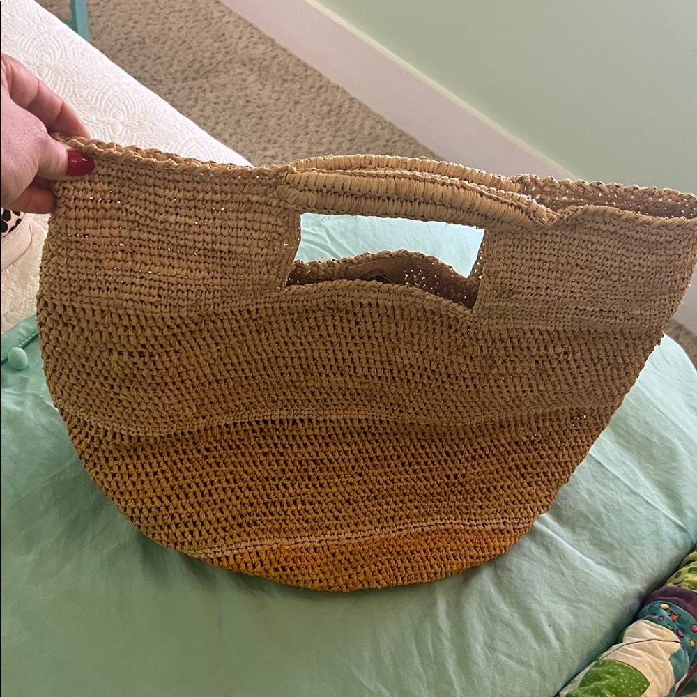 Elegant Tan Woven Tote Bag